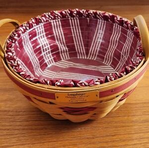 Longaberger handwoven Popcorn basket Christmas Collection 1999 Edition.